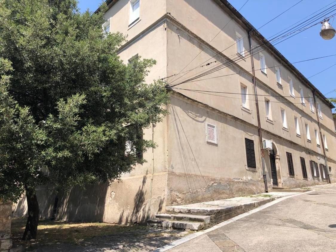 App Zora, Centar Senj Apartman Zengg Kültér fotó
