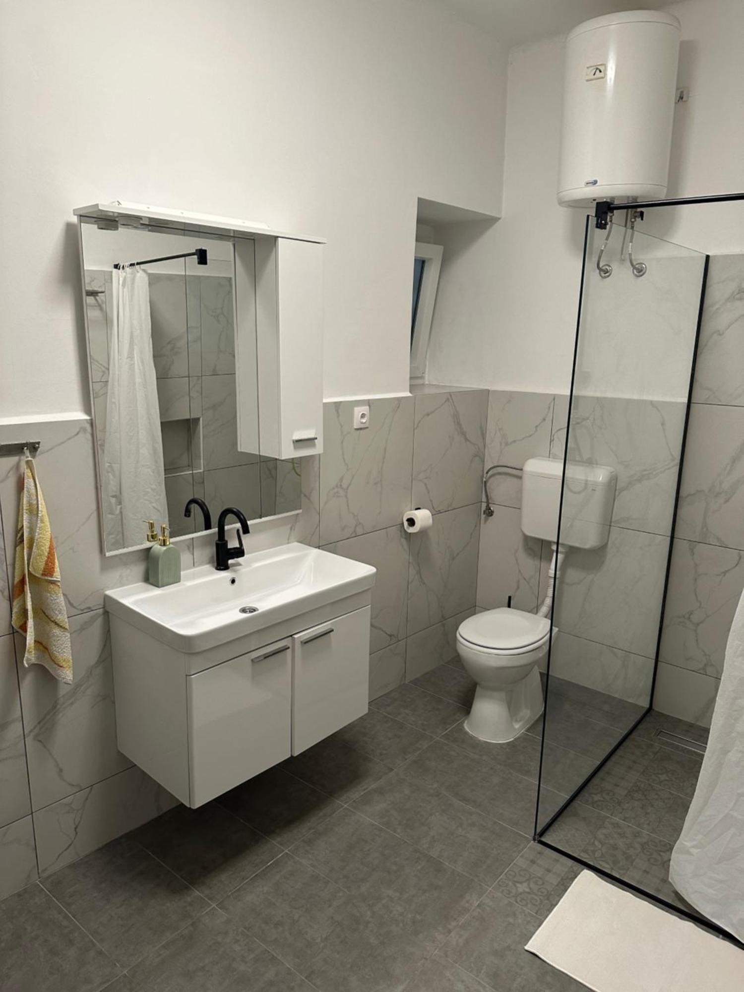 App Zora, Centar Senj Apartman Zengg Kültér fotó